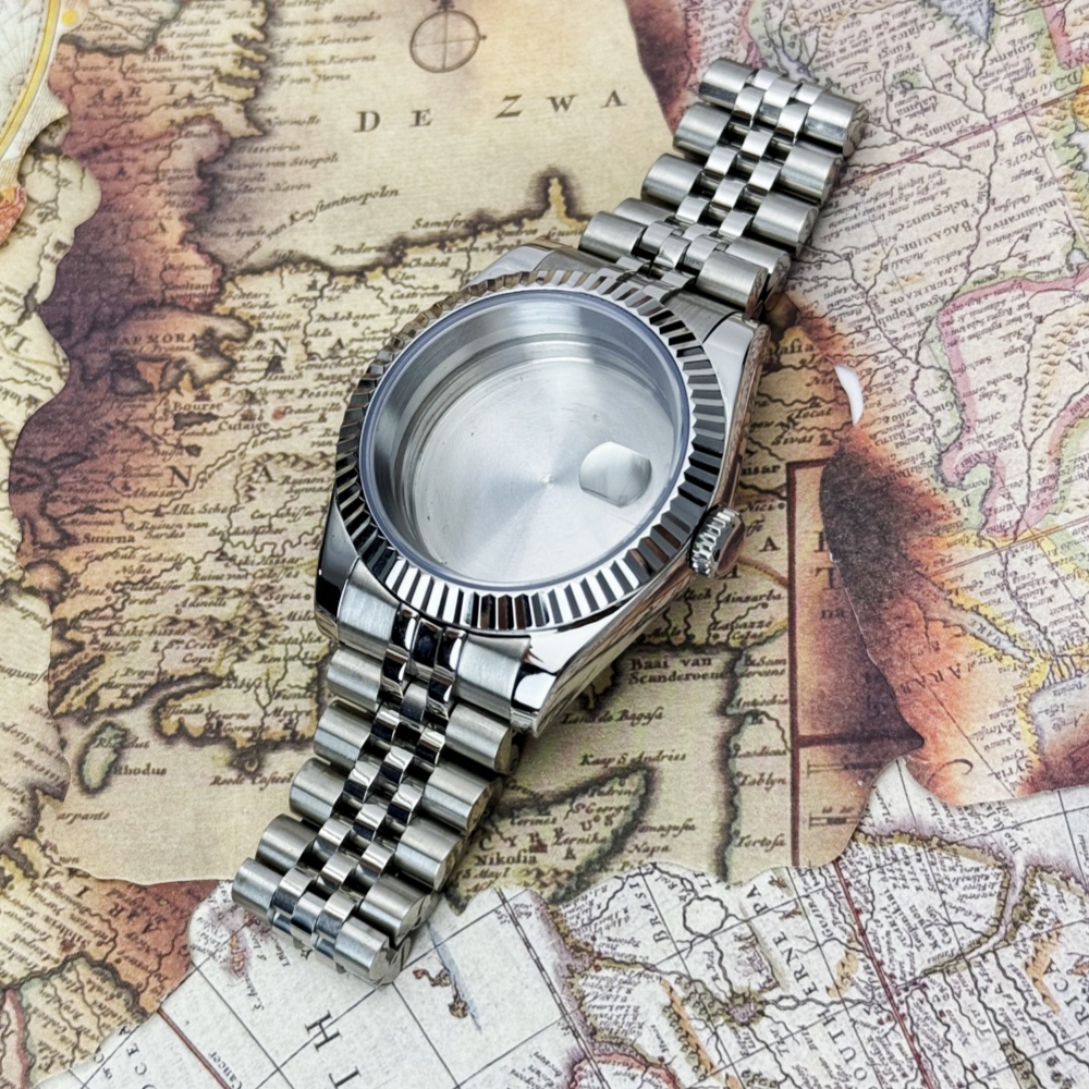36/39mm Vetro Zaffiro Per DATE - Reel Case recensione e prezzo